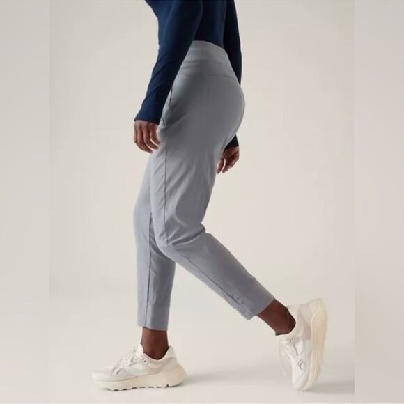 Athleta Trekkie North High Rise Jogger Size 12T - Picture 2 of 11